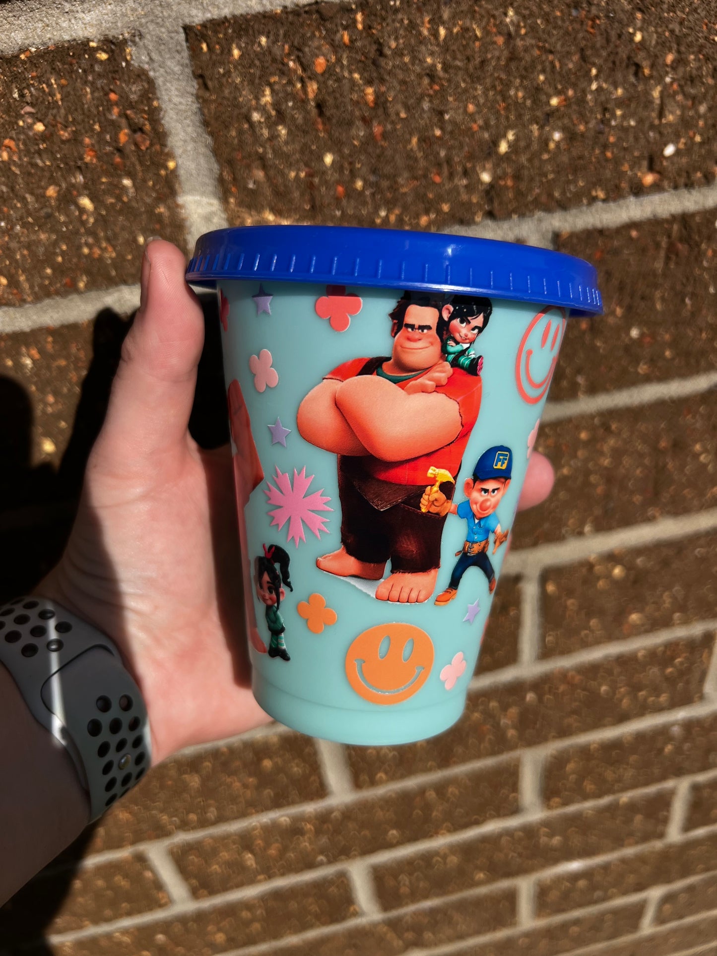 Kids colour changing tumbler cups