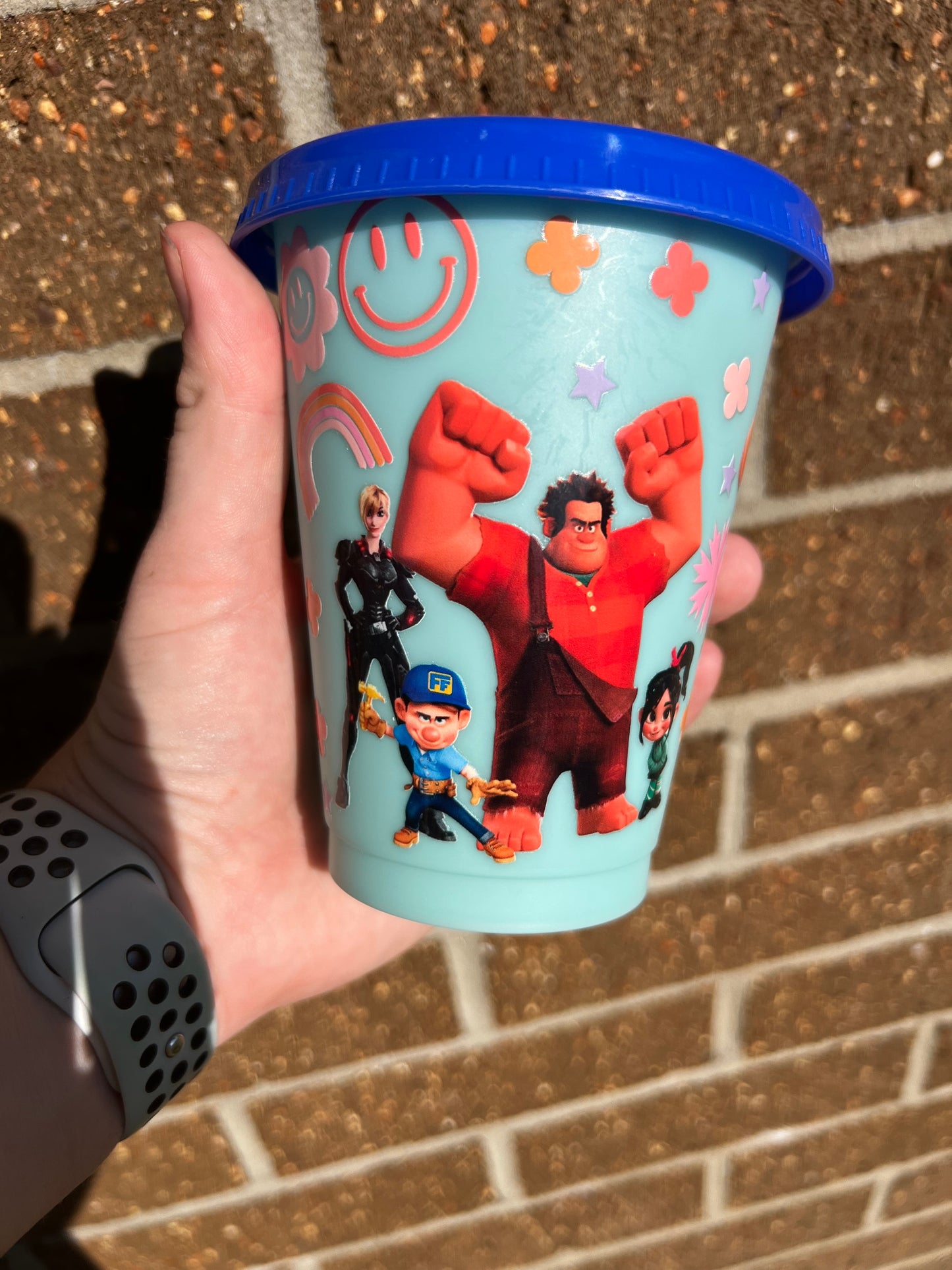 Kids colour changing tumbler cups