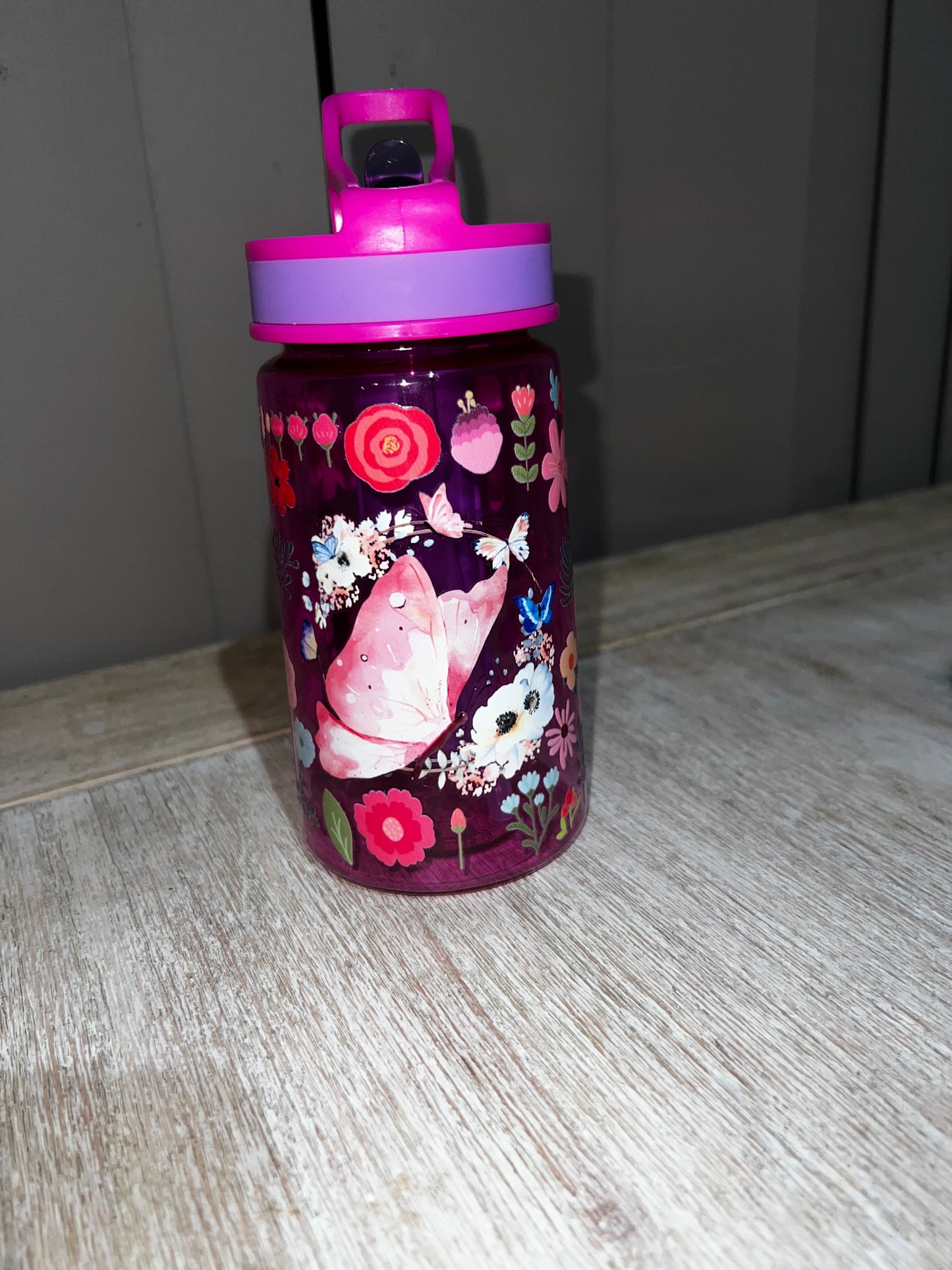 Kids drink bottle