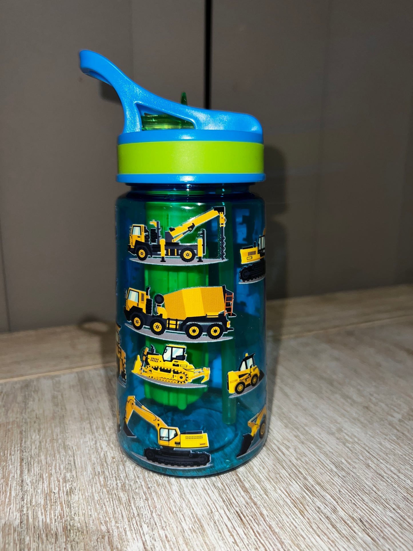 Kids drink bottle