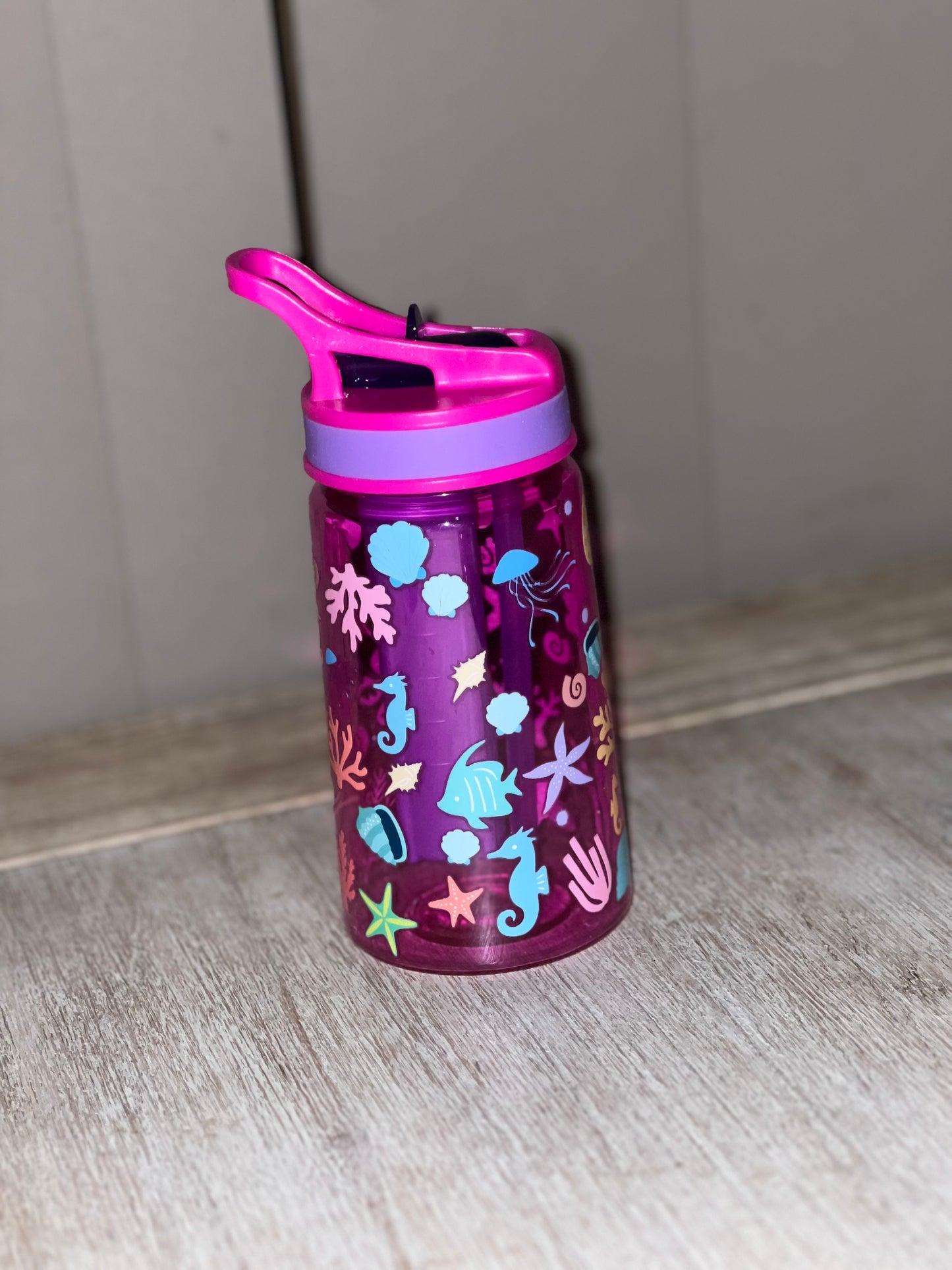 Kids drink bottle