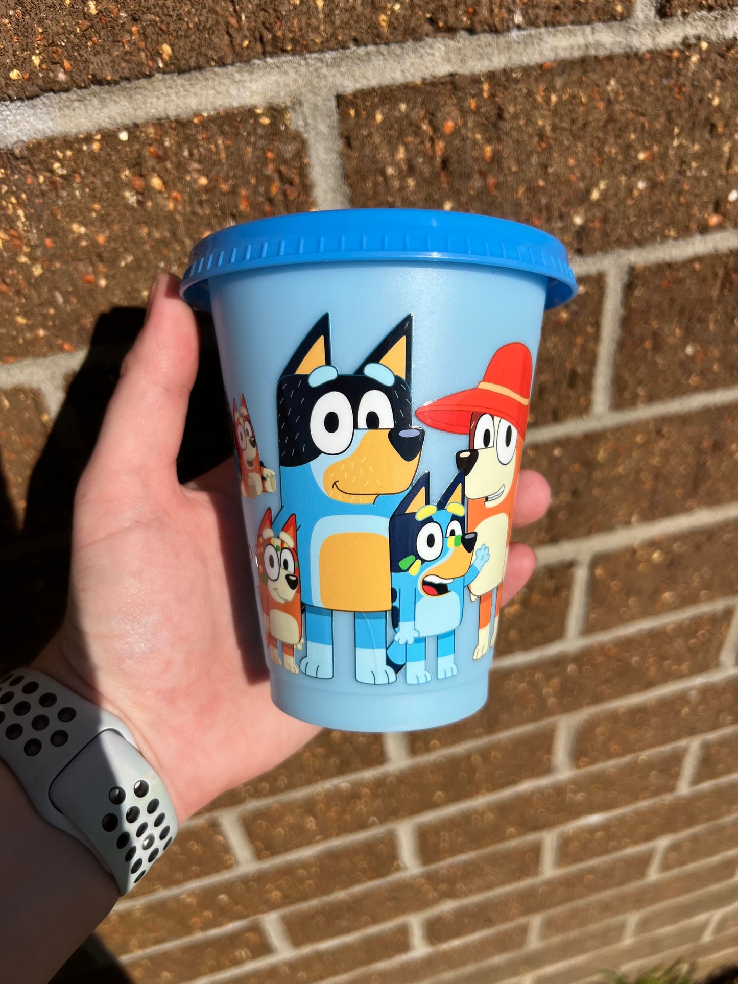 Kids colour changing tumbler cups