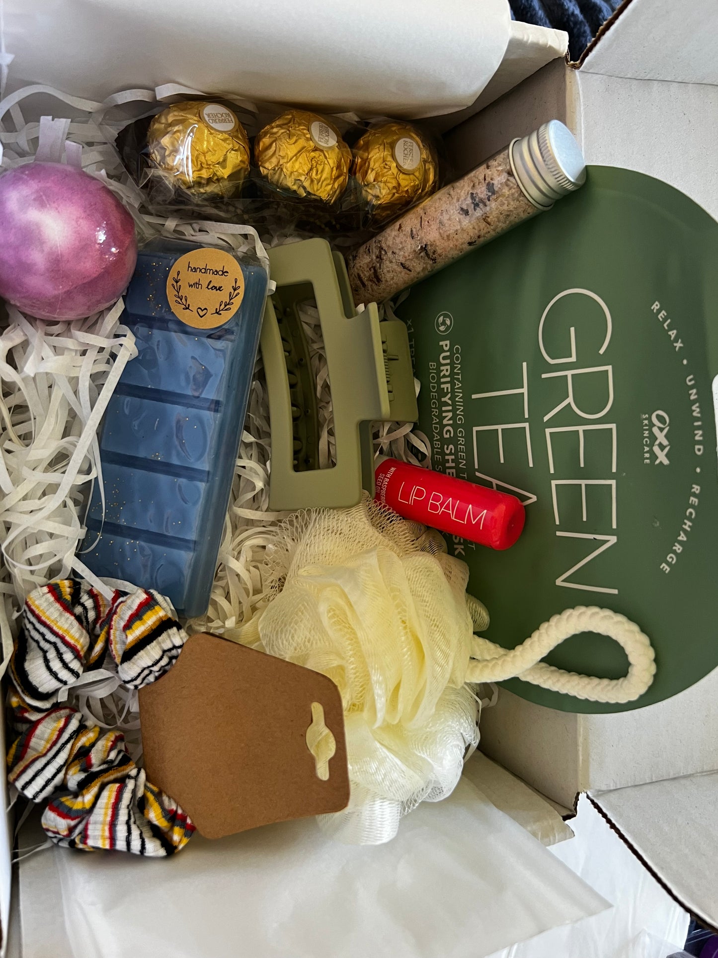 Pamper her box