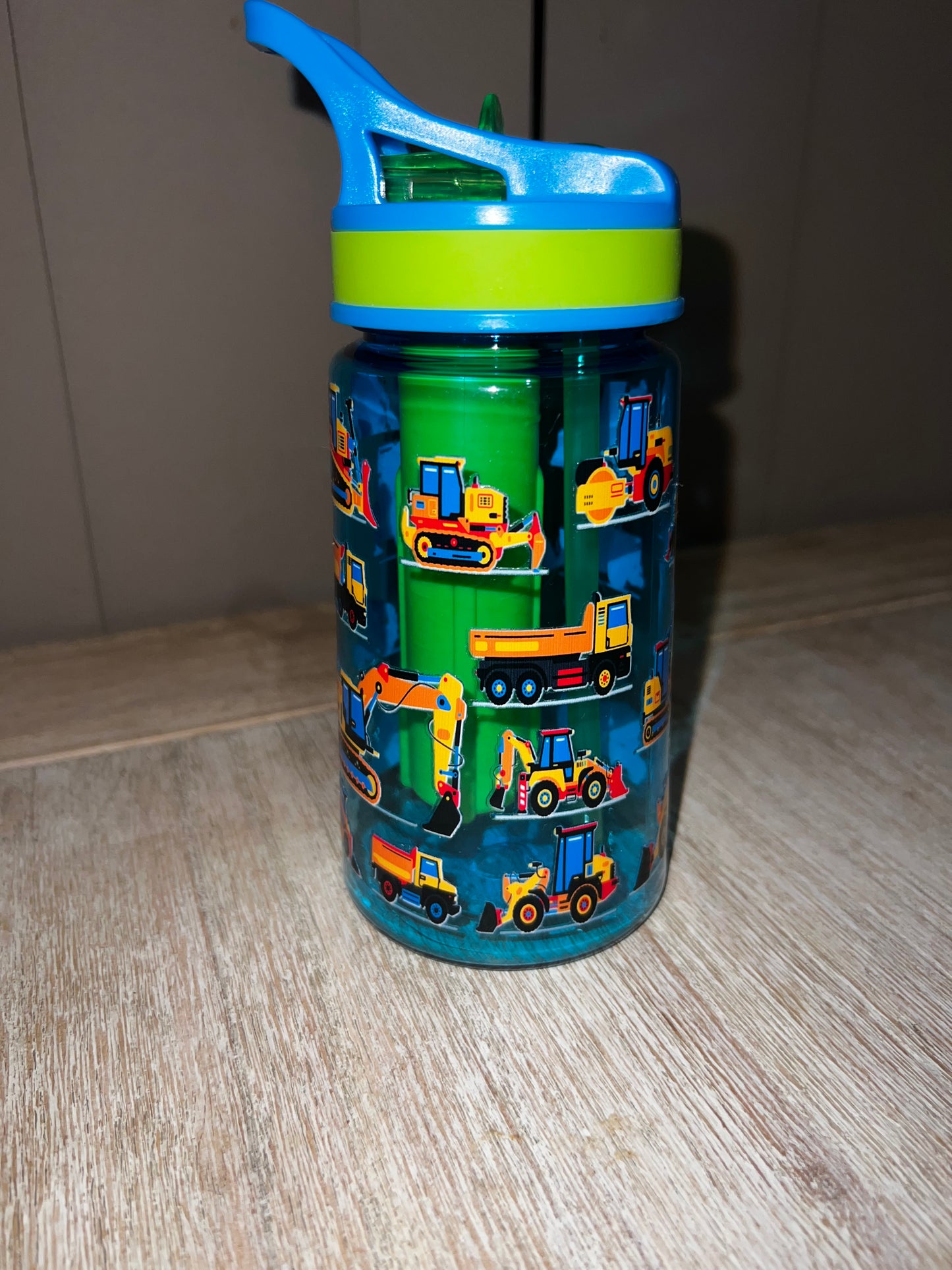 Kids drink bottle