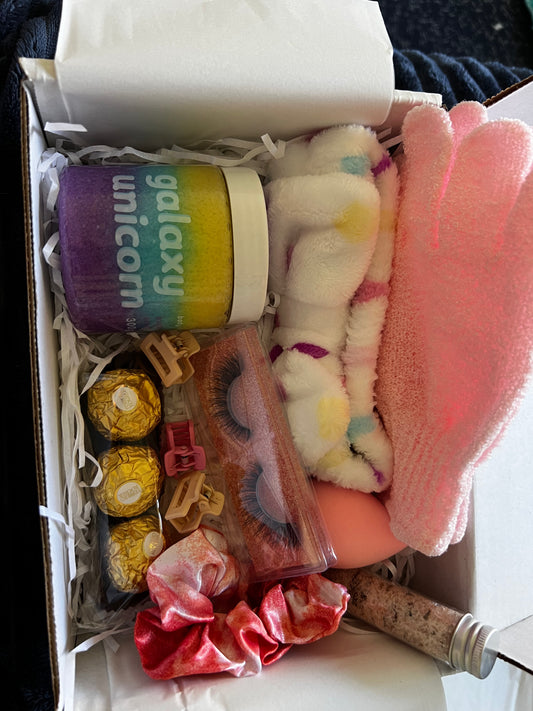 Teenage girls gift box